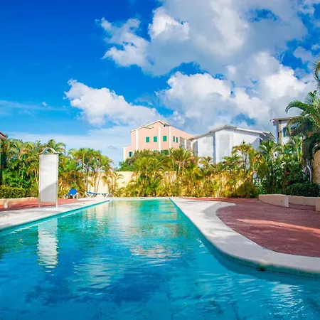 Beautiful 2-Bedroom Apartment In Cocotal With Amazing Lake Views And Pools
